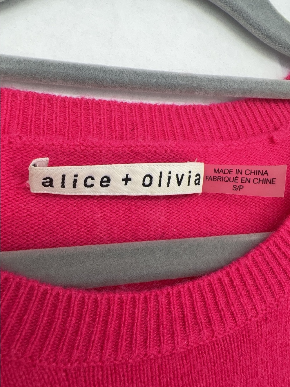 Alice + Olivia Hot Pink Cashmere Cropped Sweater Size s - Picture 3 of 7